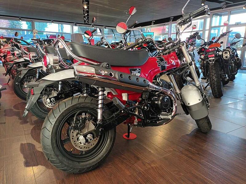 Honda ST125 Dax verschiedene Farben