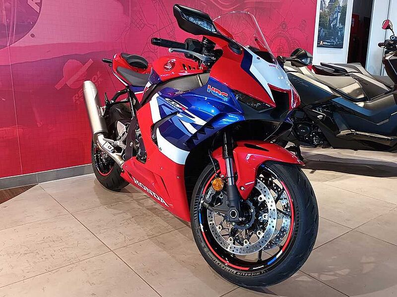 Honda CBR1000RR-R ST Fireblade - viele Extras